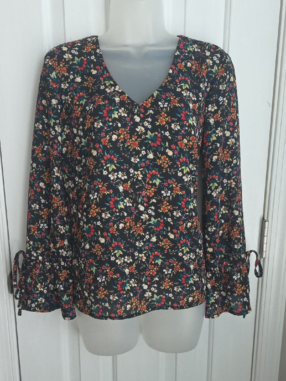 J. Crew Black Floral V-Neck Long Sleeve Top